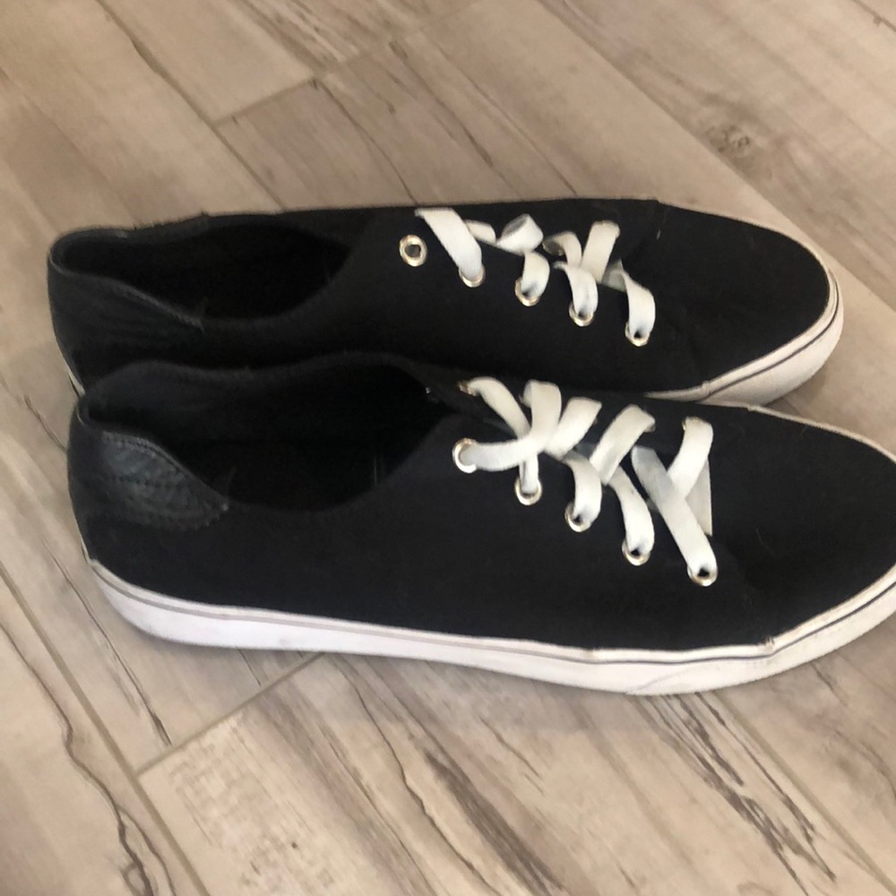 Black creative recreatio men’s shoeat 11 Euro 44.5